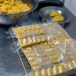 خرید کباب مرغ زعفرانی تهیه‌شده از مرغ تازه، زعفران اصل و ادویه دست‌ساز بدون مواد نگهدارنده